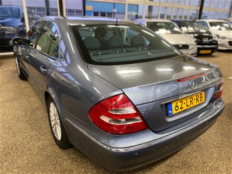 Mercedes-Benz E-klasse - 240 Avantgarde / XENON / AIRCO / ACTIE - 1