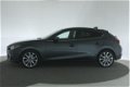 Mazda 3 - 3 2.0 Skyactive-G GT-M [ Navi Leder Xenon Trekhaak] - 1 - Thumbnail