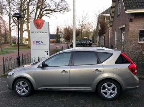 Kia Cee'd - 1.4 CVVT Seven Business Navi/Airco-Ecc/alu wielen/Trekhaak - 1