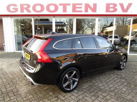 Volvo V60 - PRIJS EX BTW 2.4 D6 AWD Plug-In Hybrid R-Design - 1