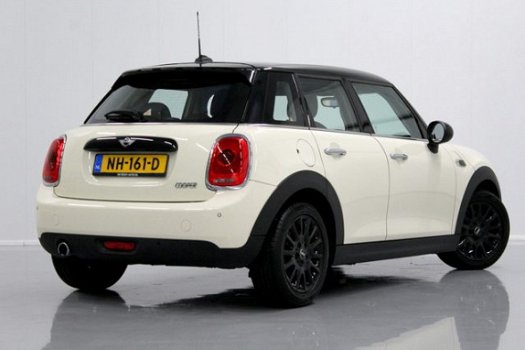 Mini Mini Cooper - 1.5 Business 136PK, NAVI | PDC | CRUISE - 1