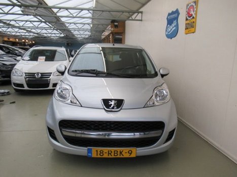 Peugeot 107 - 1.0-12V XS *AIRCO*5-DEURS*1e-EIGENAAR - 1