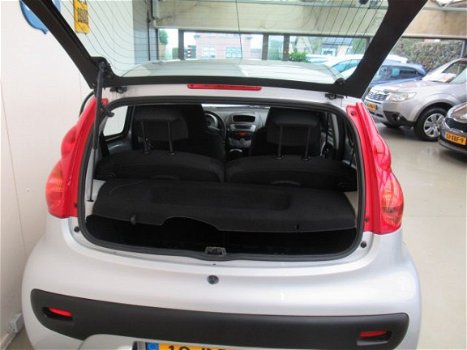 Peugeot 107 - 1.0-12V XS *AIRCO*5-DEURS*1e-EIGENAAR - 1