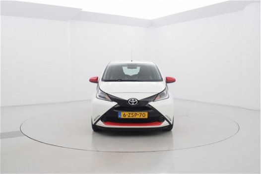 Toyota Aygo - 1.0 VVT-i x-play Red Edition 5drs - 1