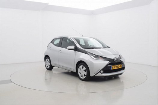 Toyota Aygo - 1.0 VVT-i x-play 5drs - 1