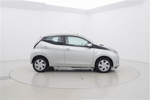 Toyota Aygo - 1.0 VVT-i x-play 5drs - 1