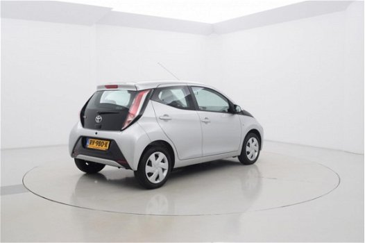 Toyota Aygo - 1.0 VVT-i x-play 5drs - 1