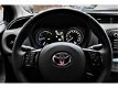 Toyota Yaris - 1.5 Hybrid Dynamic LM Navi Regensensor NL AUTO - 1 - Thumbnail