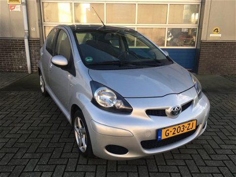 Toyota Aygo - 1.0-12V Comfort - 1