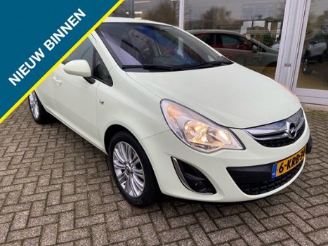 Opel Corsa - 1.4-16V Cosmo Automaat, Navigatie, Parkeersensoren - 1