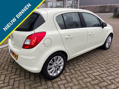 Opel Corsa - 1.4-16V Cosmo Automaat, Navigatie, Parkeersensoren - 1