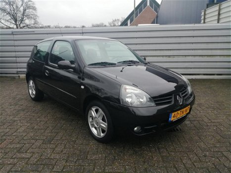 Renault Clio - 1.2-16V Campus - 1