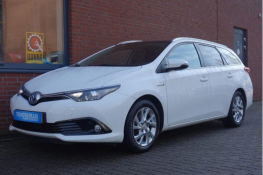 Toyota Auris Touring Sports - 1.8 Hybrid Lease Edition Navigatie&Panoramadak - 1