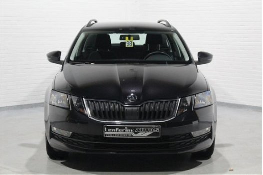 Skoda Octavia Combi - 1.2 TSI Greentech Active 86pk Airco, Mirror link navi, Radio, Dakrails, Elektr - 1