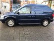 Chrysler Voyager - 2.4i SE High Roof grijs ken laag tarief belasting - 1 - Thumbnail