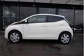 Toyota Aygo - 1.0 VVT-i 69pk 5D x-play Airco / Camera - 1 - Thumbnail