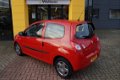 Renault Twingo - 1.2 16V Authentique AIRCO / STUURBEKRACHTIGING / CRUISE CONTROLE / ELEKTR. RAMEN - 1 - Thumbnail