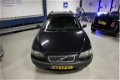 Volvo V70 - 2.4 D5 Edition II leer / apk / nieuw model - 1 - Thumbnail