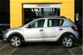 Dacia Sandero - TCe 90 Stepway Lauréate 33.000KM / AIRCO / NAVI / PDC / CRUISE / 1E EIGENAAR - 1 - Thumbnail