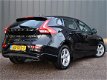 Volvo V40 - D2 Kinetic / Navigatie / Park Assist - 1 - Thumbnail