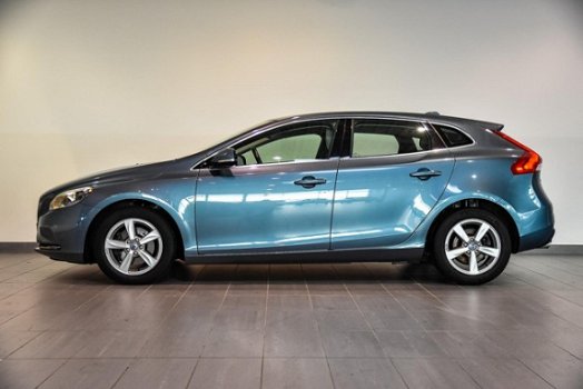 Volvo V40 - T3 150PK | Momentum | Navi - 1