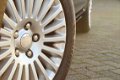 Ford Focus - 1.8-126pk. Titanium Flexi Fuel. Airco, navi Zeer nette auto - 1 - Thumbnail