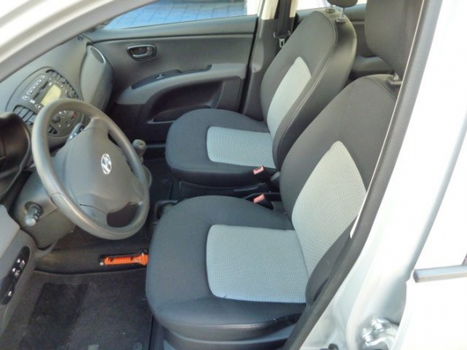 Hyundai i10 - 1.1 Active Cool Airco*Electr. ramen - 1