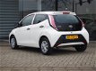 Toyota Aygo - 1.0 VVT-i x-fun / Bluetooth / Airco / USB / Centrale vergrendeling - 1 - Thumbnail