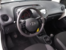 Toyota Aygo - 1.0 VVT-i x-fun / Bluetooth / Airco / USB / Centrale vergrendeling