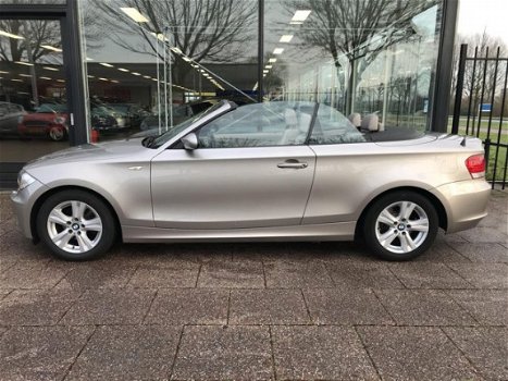 BMW 1-serie Cabrio - 1-Serie 143PK Automaat Xenon Climate Half Leder - 1