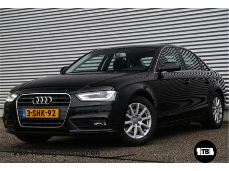 Audi A4 - 1.8 TFSI 170pk Navigatie PDC Xenon 16'' lm-velgen Trekhaak 30 - 1