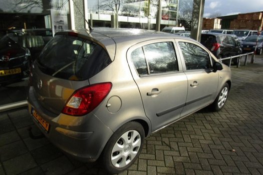 Opel Corsa - 1.2 EDITION AIRCO TREKHAAK - 1