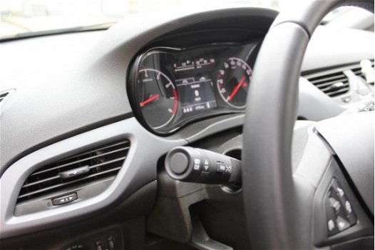 Opel Corsa - 1.4 90pk 5d Favourite Navi Parkpilot 16 inch - 1