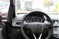 Opel Corsa - 1.4 90pk 5d Favourite Navi Parkpilot 16 inch - 1 - Thumbnail