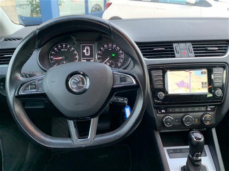 Skoda Octavia Combi - 1.6 TDI Greentech Ambition Businessline FULL-MAP NAVI ECC LMV PDC D-GLAS TREKH - 1