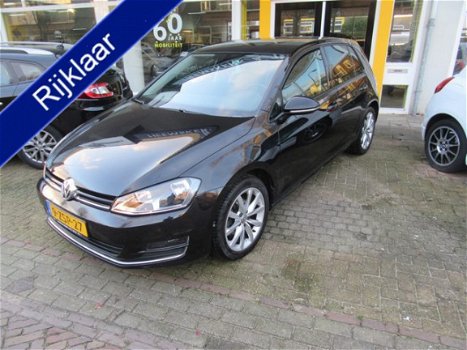 Volkswagen Golf - 1.2 TSI Highline Navigatie Airco Ecc Lichtm.velgen Parksens V+A - 1