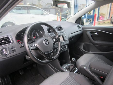 Volkswagen Polo - 1.0 BlueMotion 5 deurs Airco/MTF-stuur/Elek pakket/Dealer OH/1e eigenaar/Nieuwstaa - 1