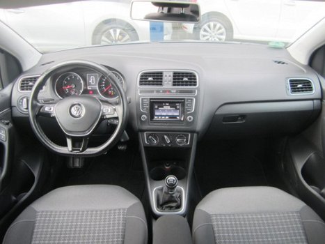 Volkswagen Polo - 1.0 BlueMotion 5 deurs Airco/MTF-stuur/Elek pakket/Dealer OH/1e eigenaar/Nieuwstaa - 1