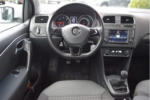 Volkswagen Polo - 1.4 TDi/90pk BM ComfortLine 5-Drs ECC-Airco Cr.Control Navigatie+BT 15
