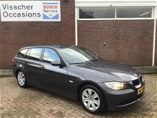 BMW 3-serie Touring - 2.0 318 I AUT/ Trekhaak(1400kg geremd)