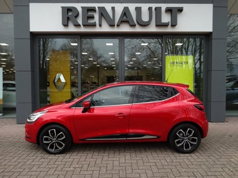 Renault Clio - TCe 90 pk Intens (Navigatie) (Parkeersensoren) - 1