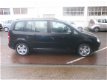 Volkswagen Touran - 2.0 TDI Trendline - 1 - Thumbnail