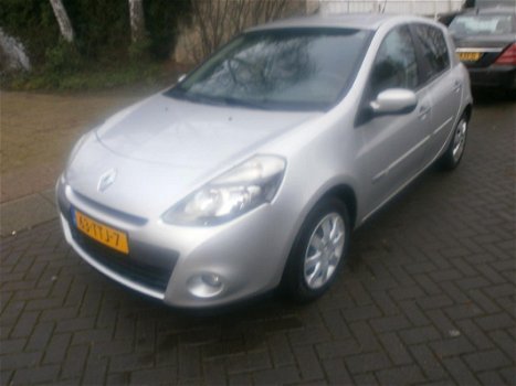 Renault Clio - 1.5 dCi Authentique - 1