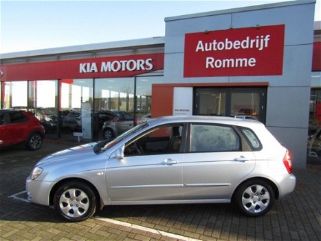 Kia Cerato - 1.6 5DR LX - 1