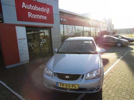 Kia Cerato - 1.6 5DR LX - 1