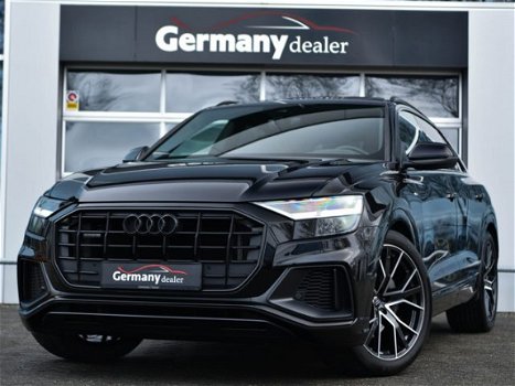 Audi Q8 - 50TDI Quattro S-Line RS-Zetels Pano 22-Inch Softclose Virtual Standkachel LED Leder-Dash - 1