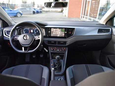 Volkswagen Polo - 1.0 TSI 95pk Highline Virtual Cockpit Navi Clima PDC DAB 16inch Priveglas Wit-meta - 1