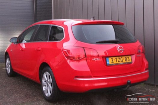 Opel Astra Sports Tourer - 1.4 NWE APK, NAVI, CLIMA - 1