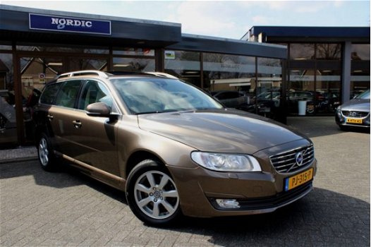 Volvo V70 - 2.0 D4 163 PK SUMMUM AUTOMAAT XENON LEDER - 1