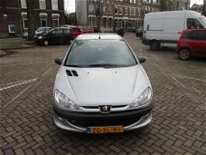 Peugeot 206 - 1.6 XS 1 jaar apk